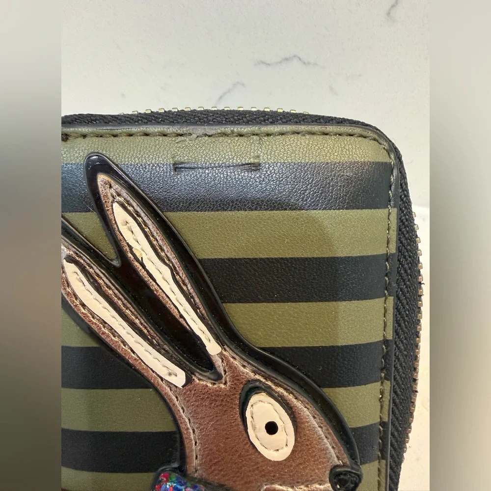 Essentiel Antwerp Bunny Vegan Card/Coin wallet Bag with keychain clip